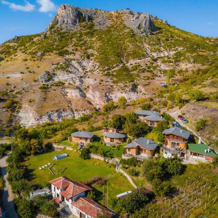 Eco Village Under The Cliffs Ilindentsi Dış mekan fotoğraf