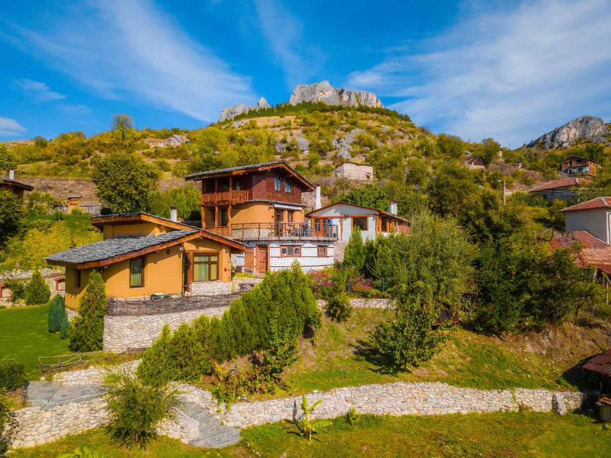 Eco Village Under The Cliffs Ilindentsi Dış mekan fotoğraf