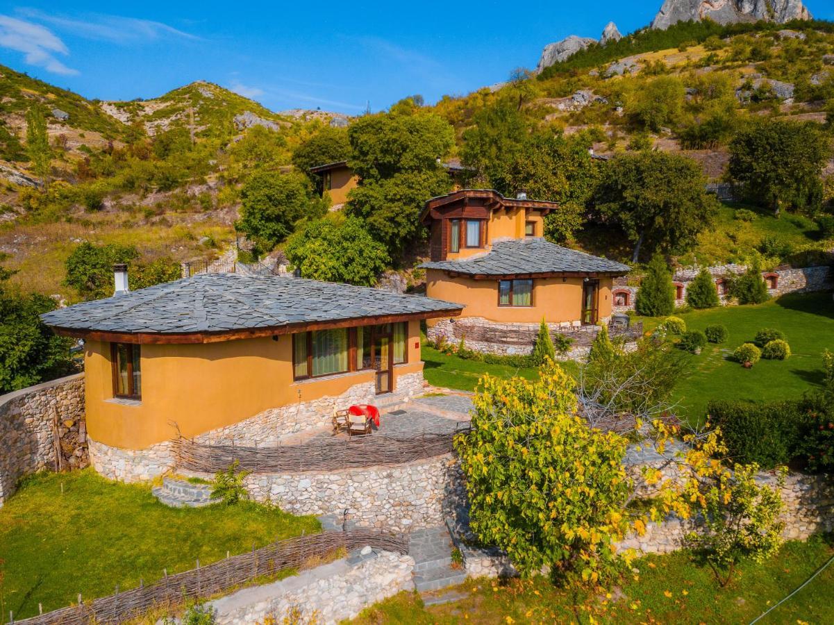 Eco Village Under The Cliffs Ilindentsi Dış mekan fotoğraf