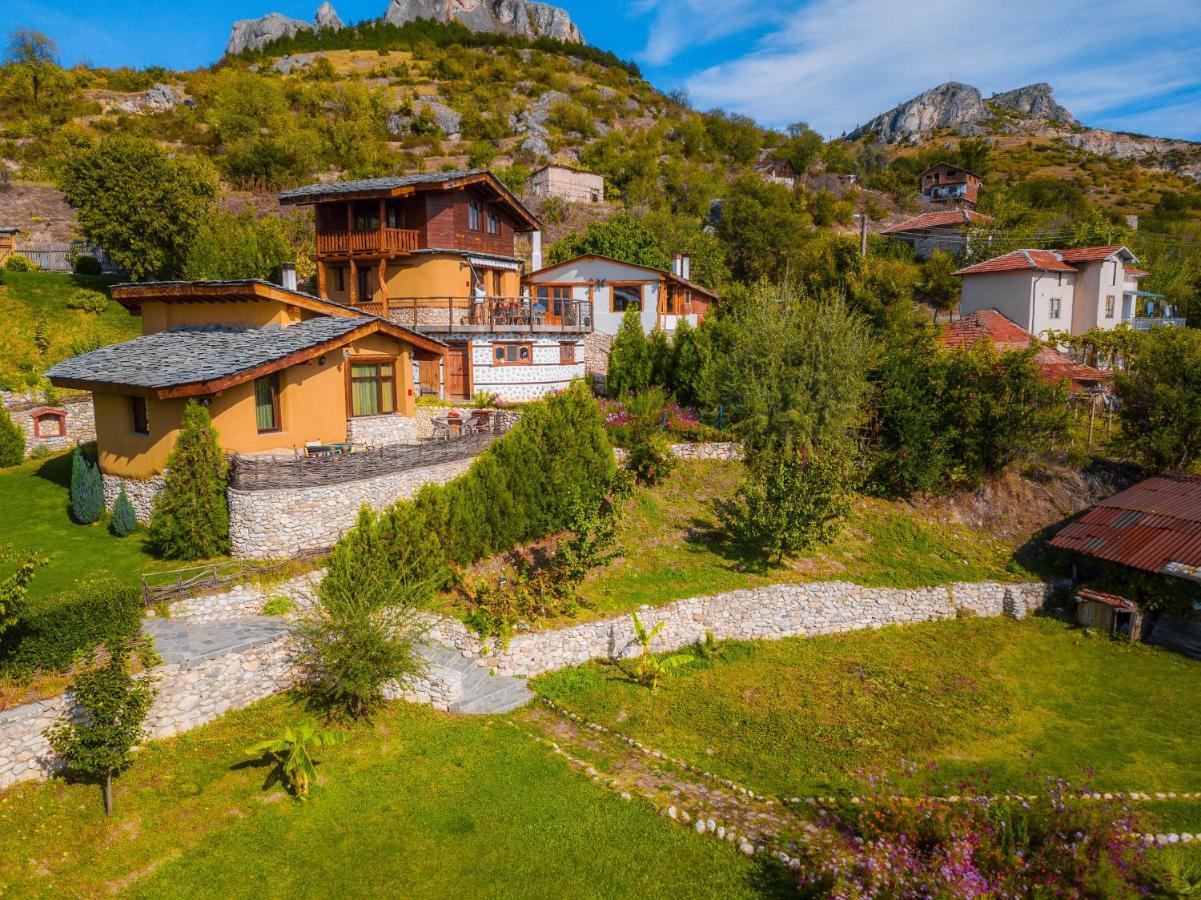 Eco Village Under The Cliffs Ilindentsi Dış mekan fotoğraf