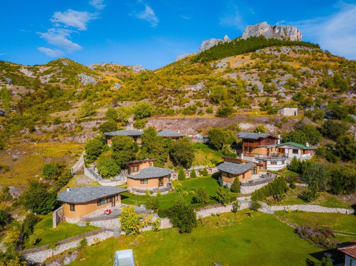 Eco Village Under The Cliffs Ilindentsi Dış mekan fotoğraf