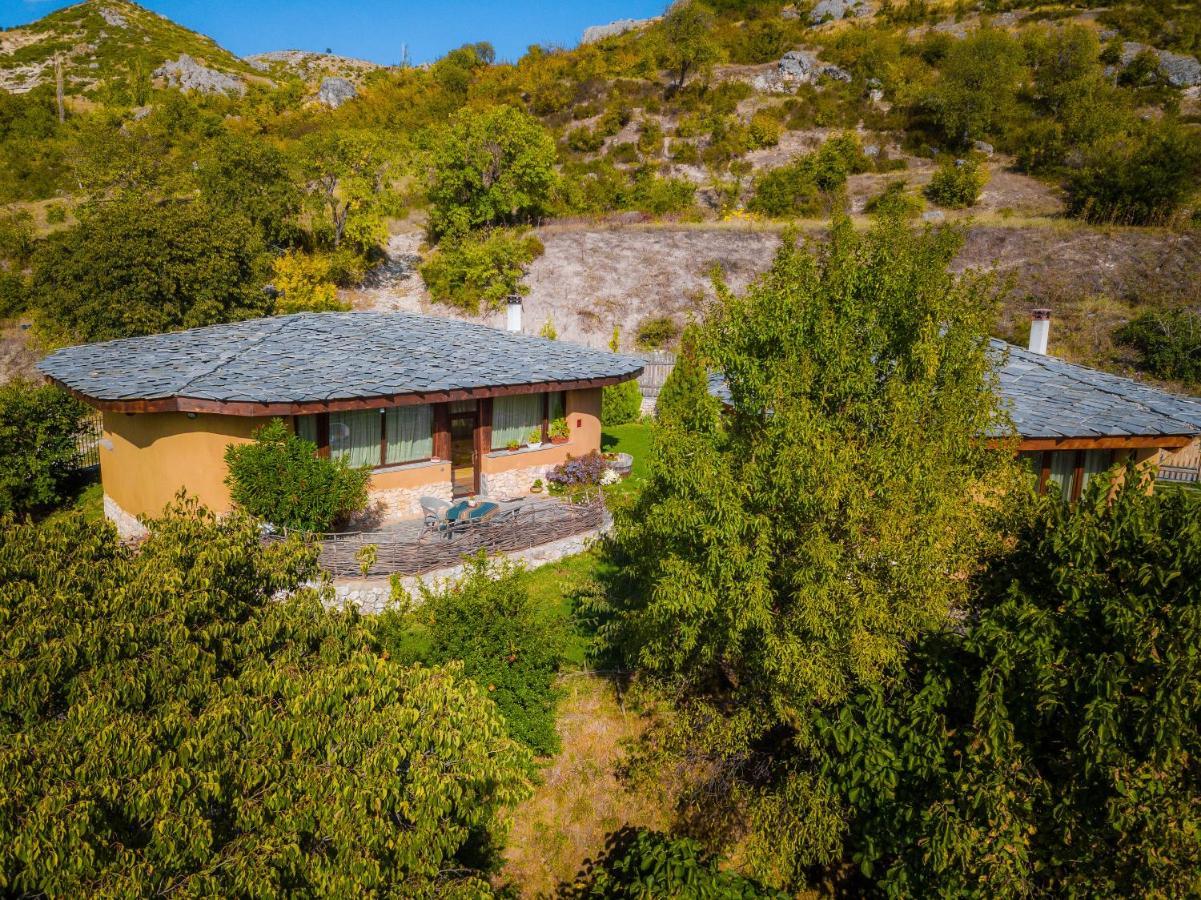 Eco Village Under The Cliffs Ilindentsi Dış mekan fotoğraf