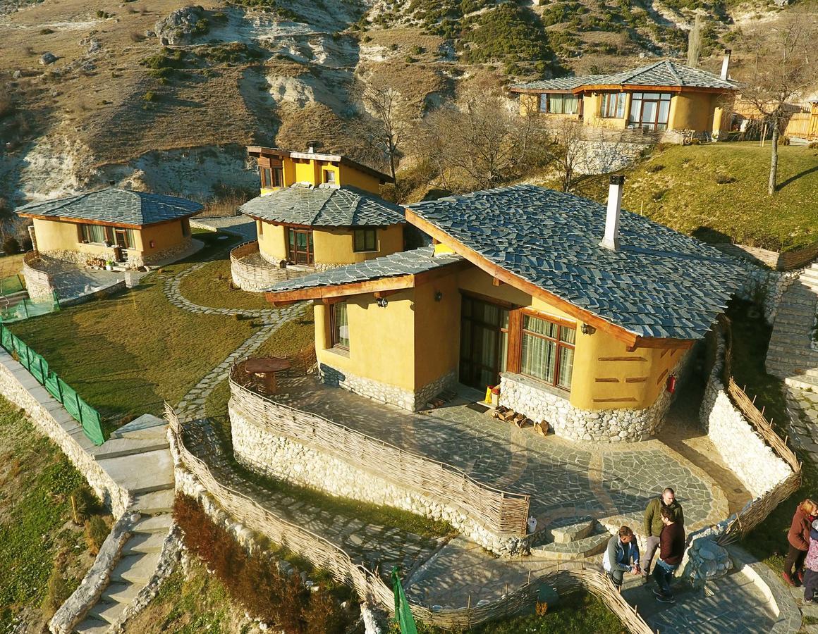 Eco Village Under The Cliffs Ilindentsi Dış mekan fotoğraf