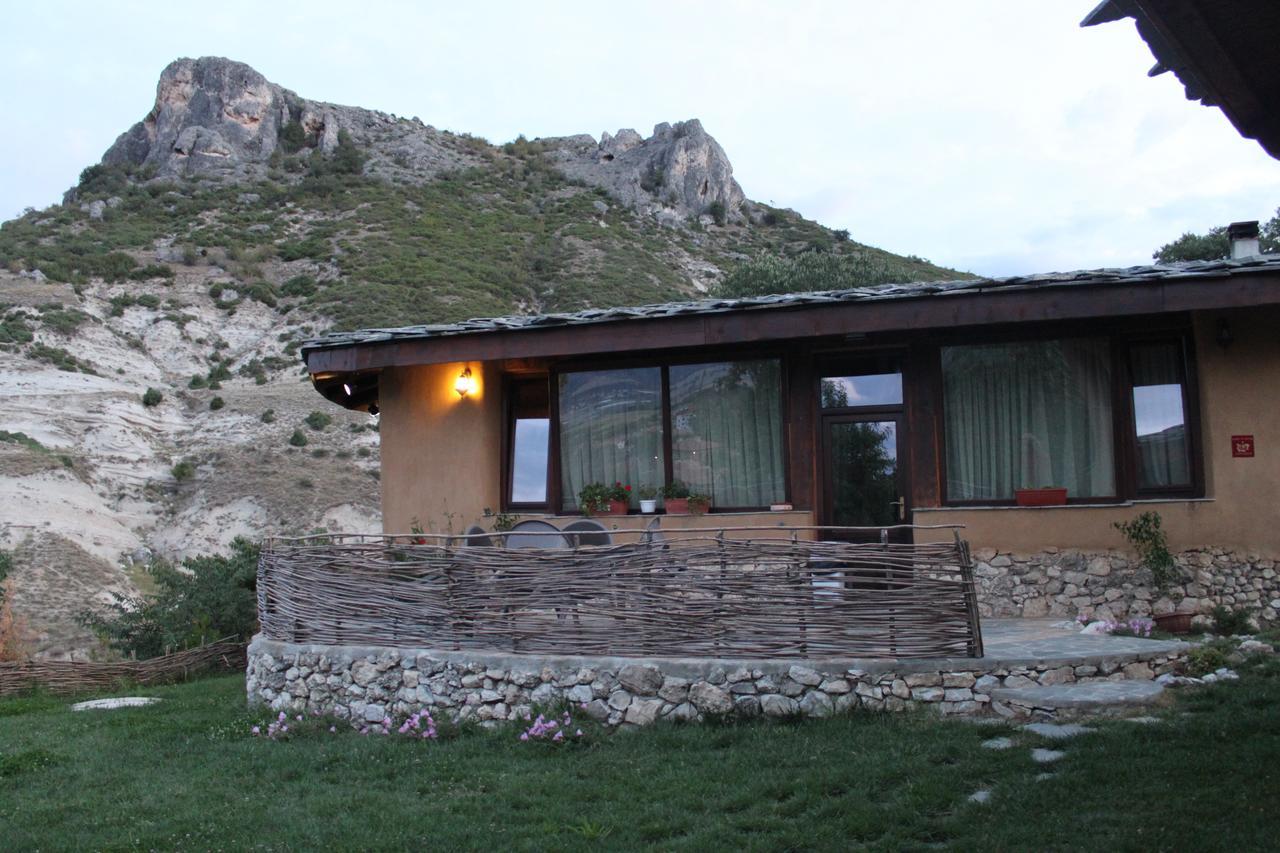 Eco Village Under The Cliffs Ilindentsi Dış mekan fotoğraf