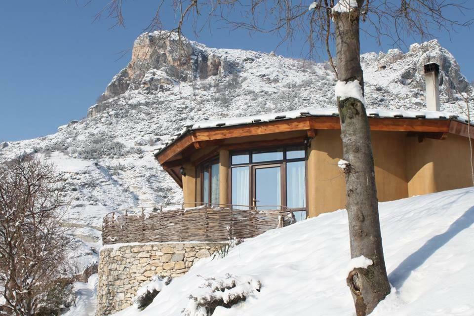 Eco Village Under The Cliffs Ilindentsi Dış mekan fotoğraf