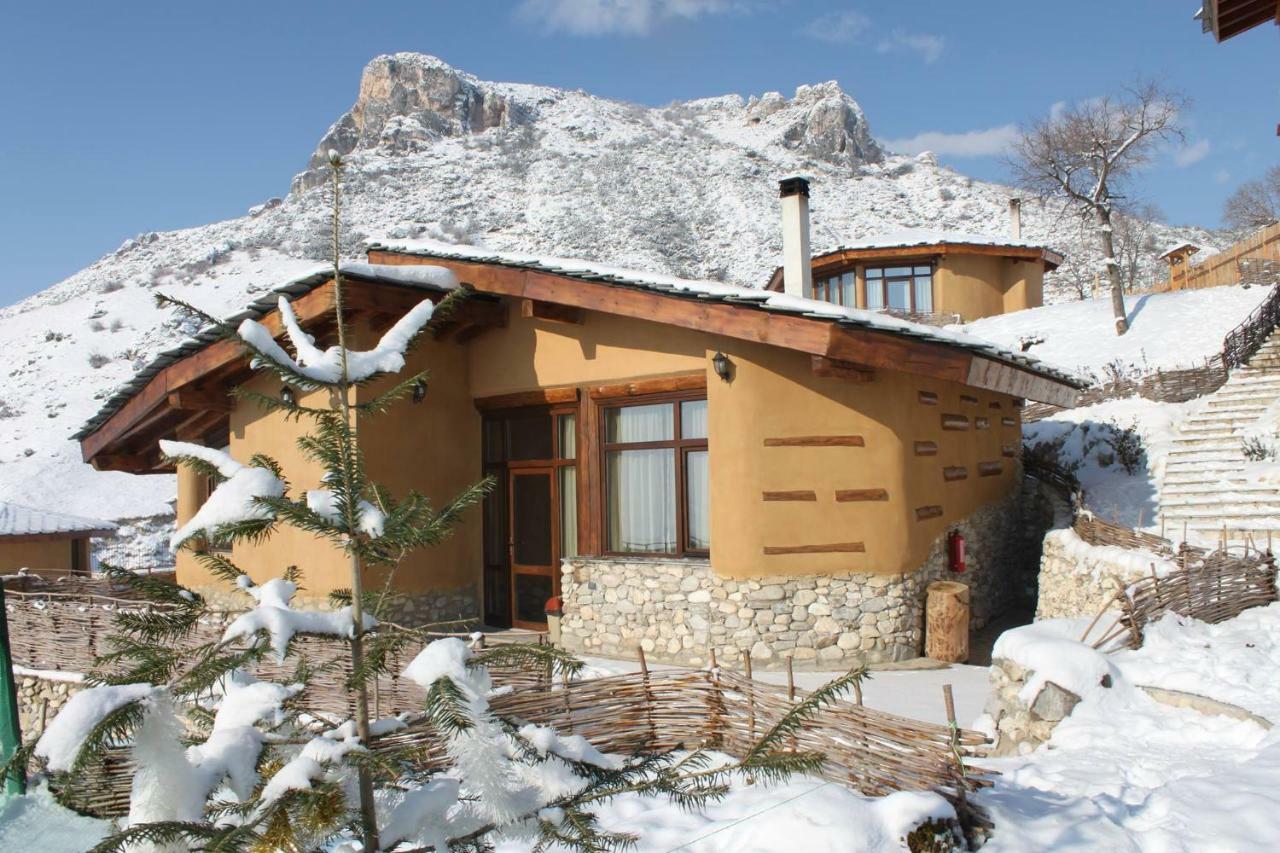 Eco Village Under The Cliffs Ilindentsi Dış mekan fotoğraf