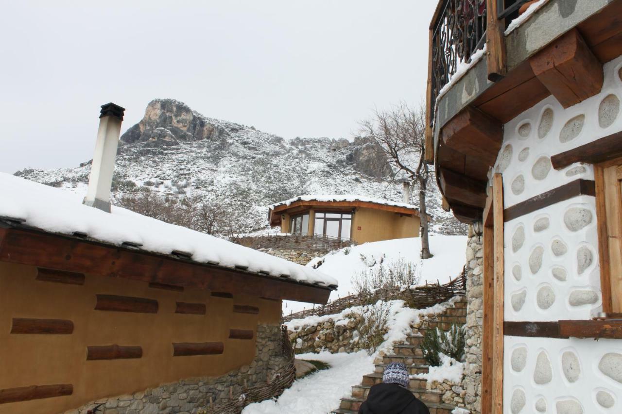 Eco Village Under The Cliffs Ilindentsi Dış mekan fotoğraf